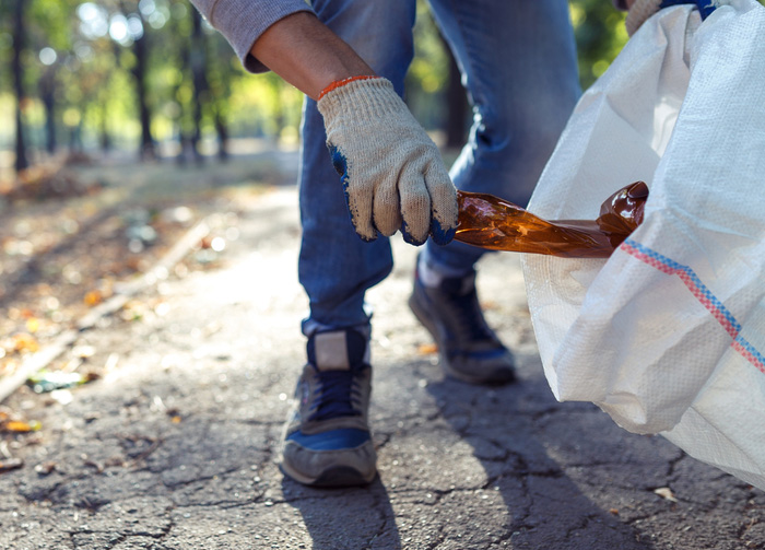 Recoge la basura de las calles